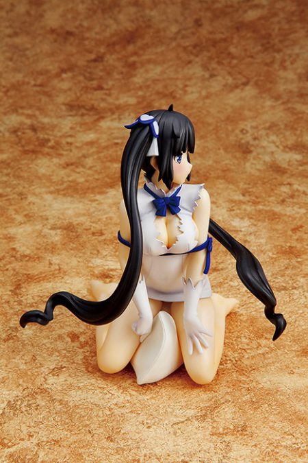 Hestia Figure with Pillow 2
